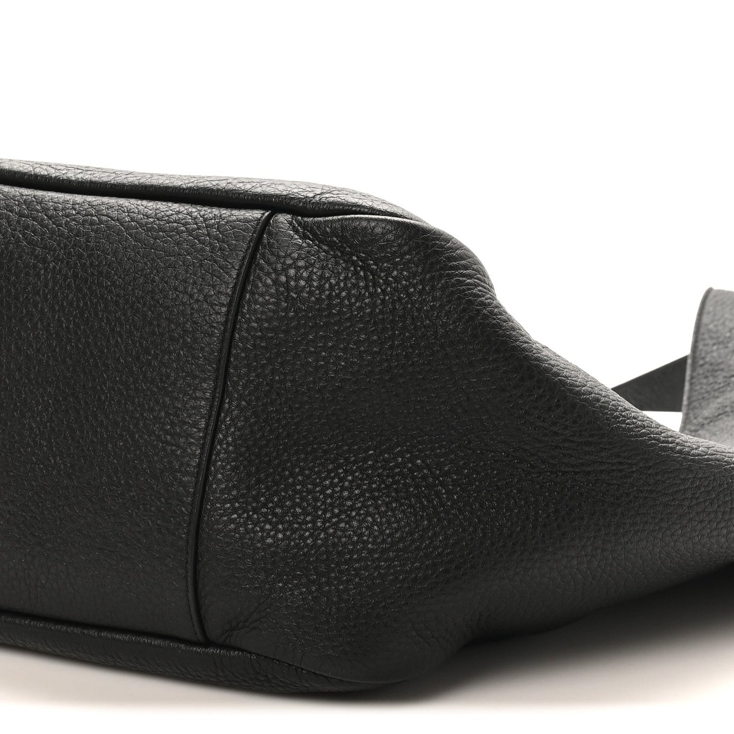 Black grained deerskin tote bottom corner with smooth edge stitching and seam