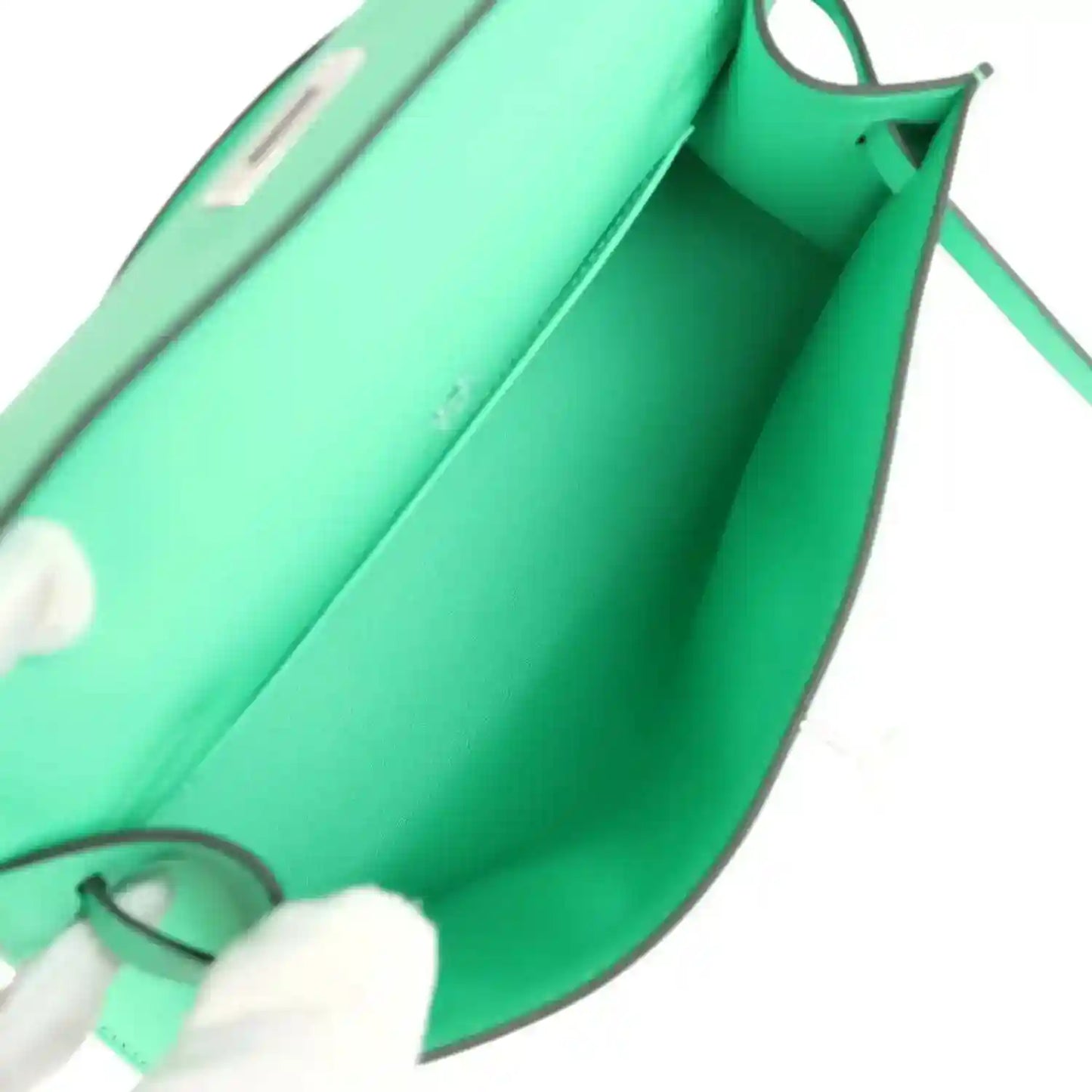 Hermes Kelly pochette interior in green leather lining with side pocket