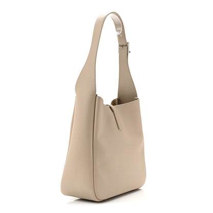 Small hobo bag, sea-salt beige, side view with front seam