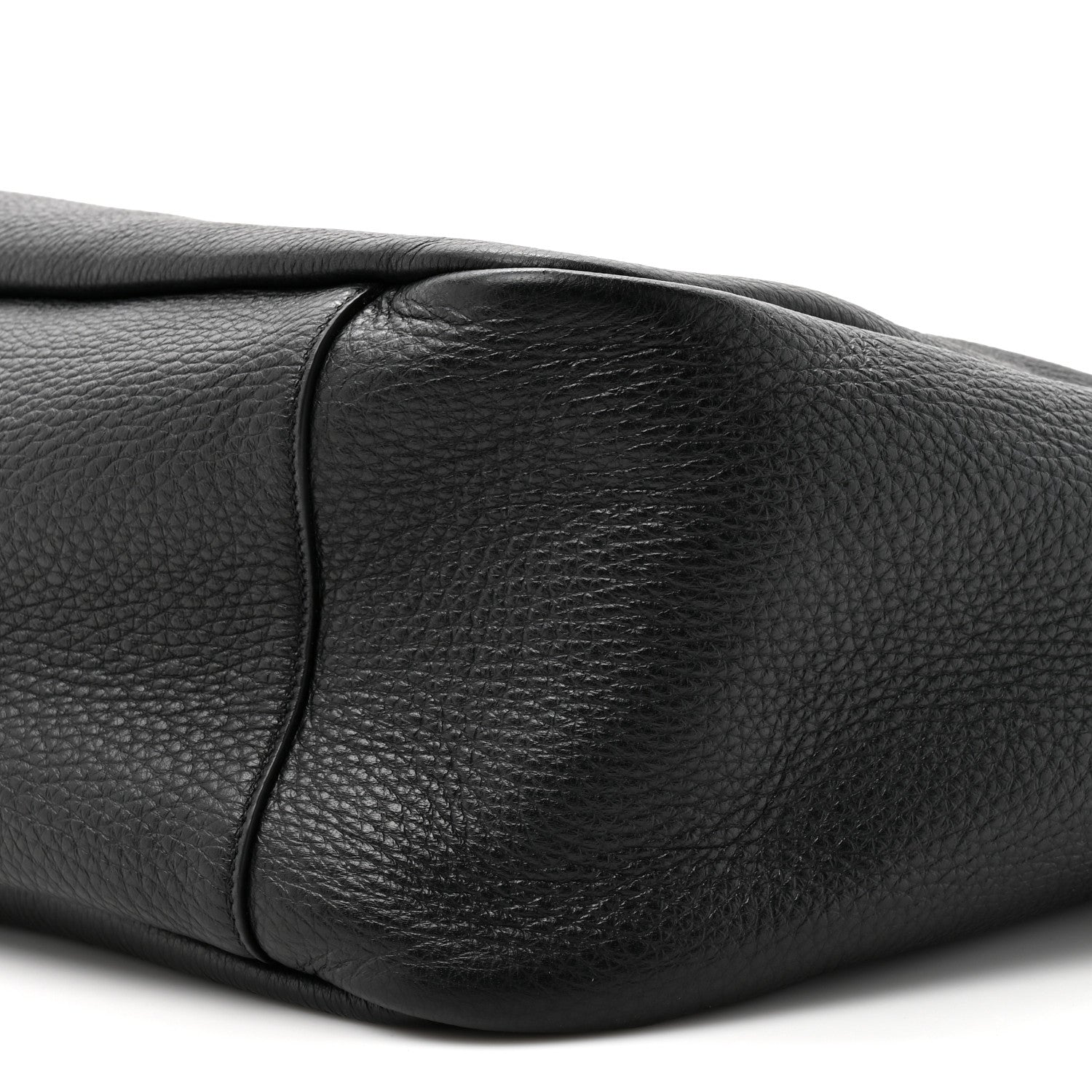 Black grained deerskin Bea tote close-up of rounded side seam
