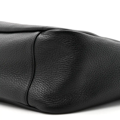 Black grained deerskin Bea tote close-up of rounded side seam