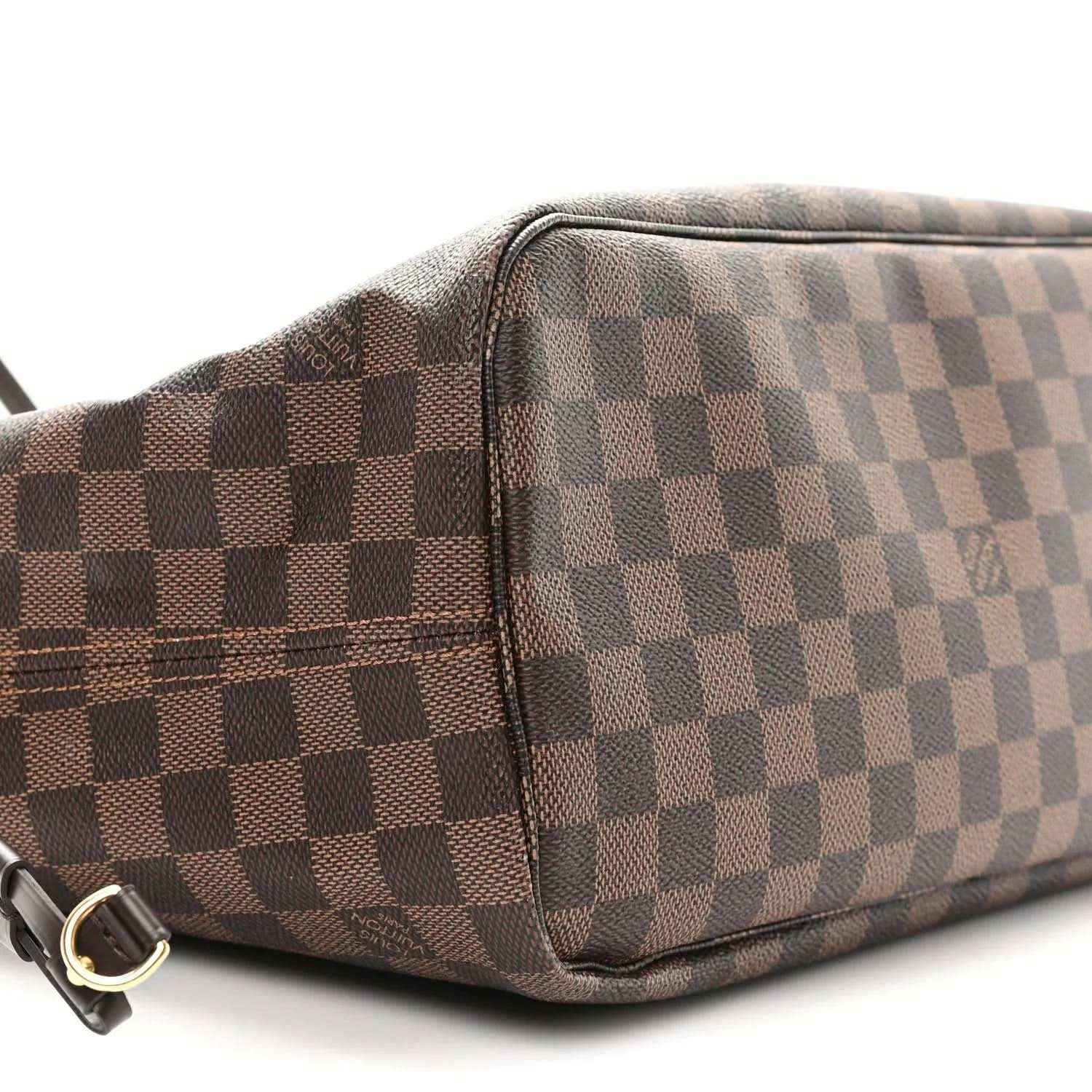 Damier Ebene tote side corner with brown checkered canvas and structured seams