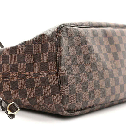 Damier Ebene tote side corner with brown checkered canvas and structured seams