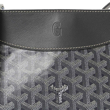 Grey leather-trimmed canvas flap with embossed Goyardine logo