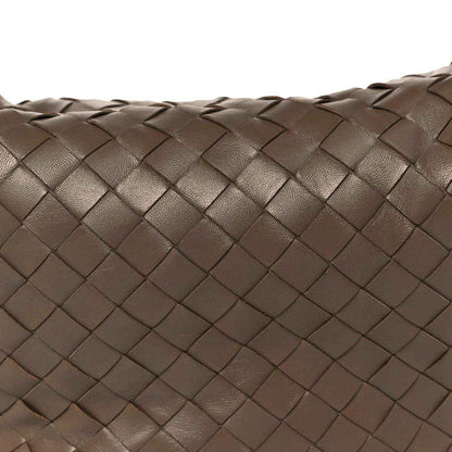 Taupe Intrecciato woven leather hobo bag exterior close-up, braided square pattern
