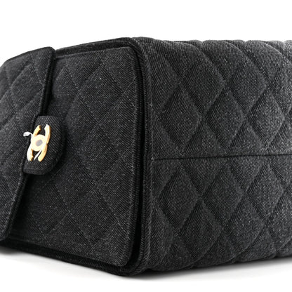 25 Washed Denim Shoulder Bag