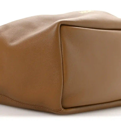 Loewe nappa small squeeze bag in oak-brown leather, corner and top panel