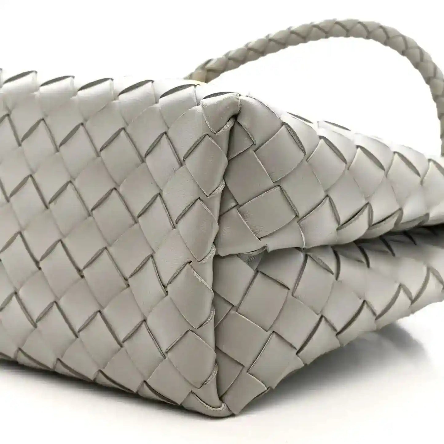 Andiamo shoulder bag woven nappa corner with braided carry handle in sterling grey