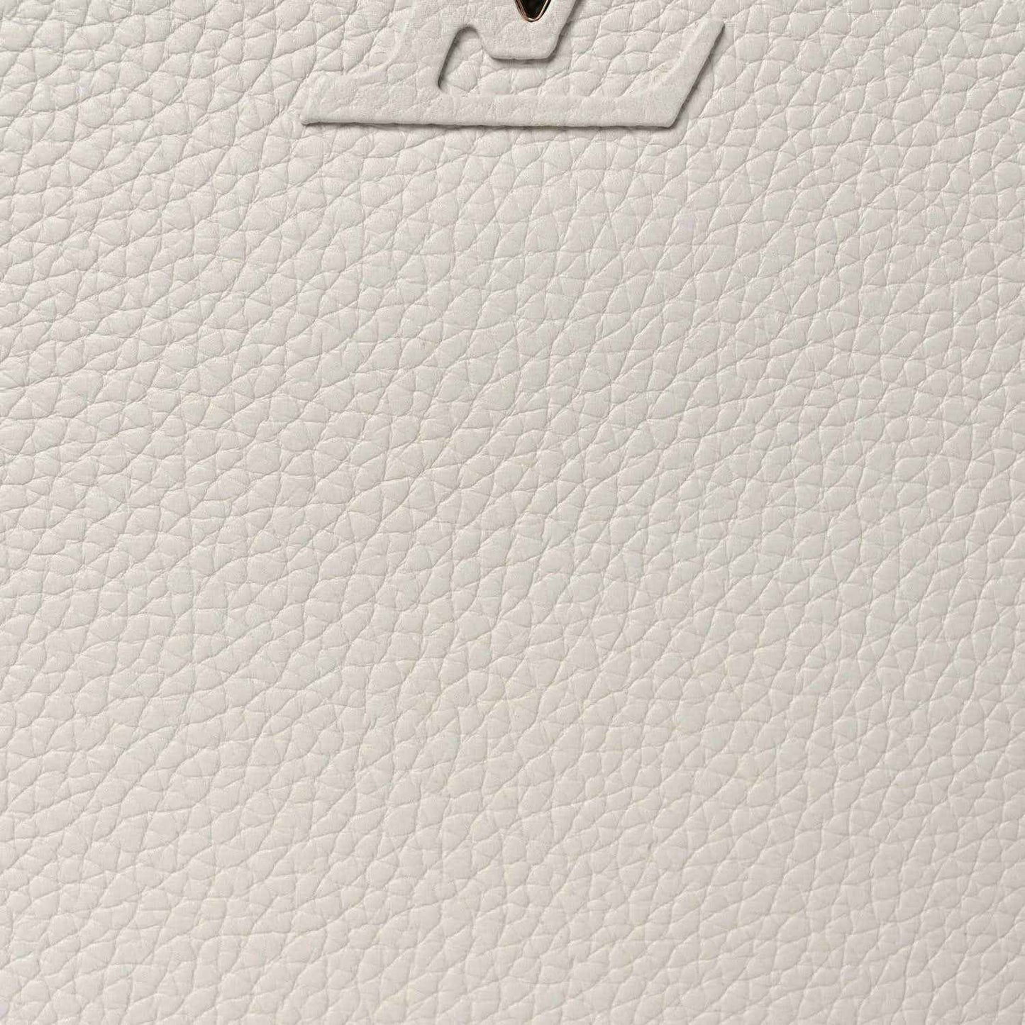 Pebbled white leather handbag panel with stitched edge detail