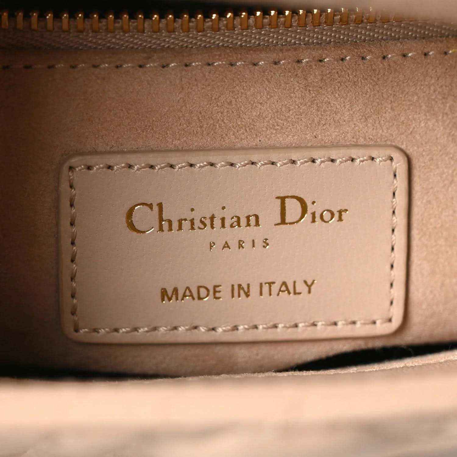 Beige leather handbag tag: Christian Dior Paris, Made in Italy