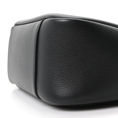 Black smooth calfskin hobo bag corner close-up with top edge stitching
