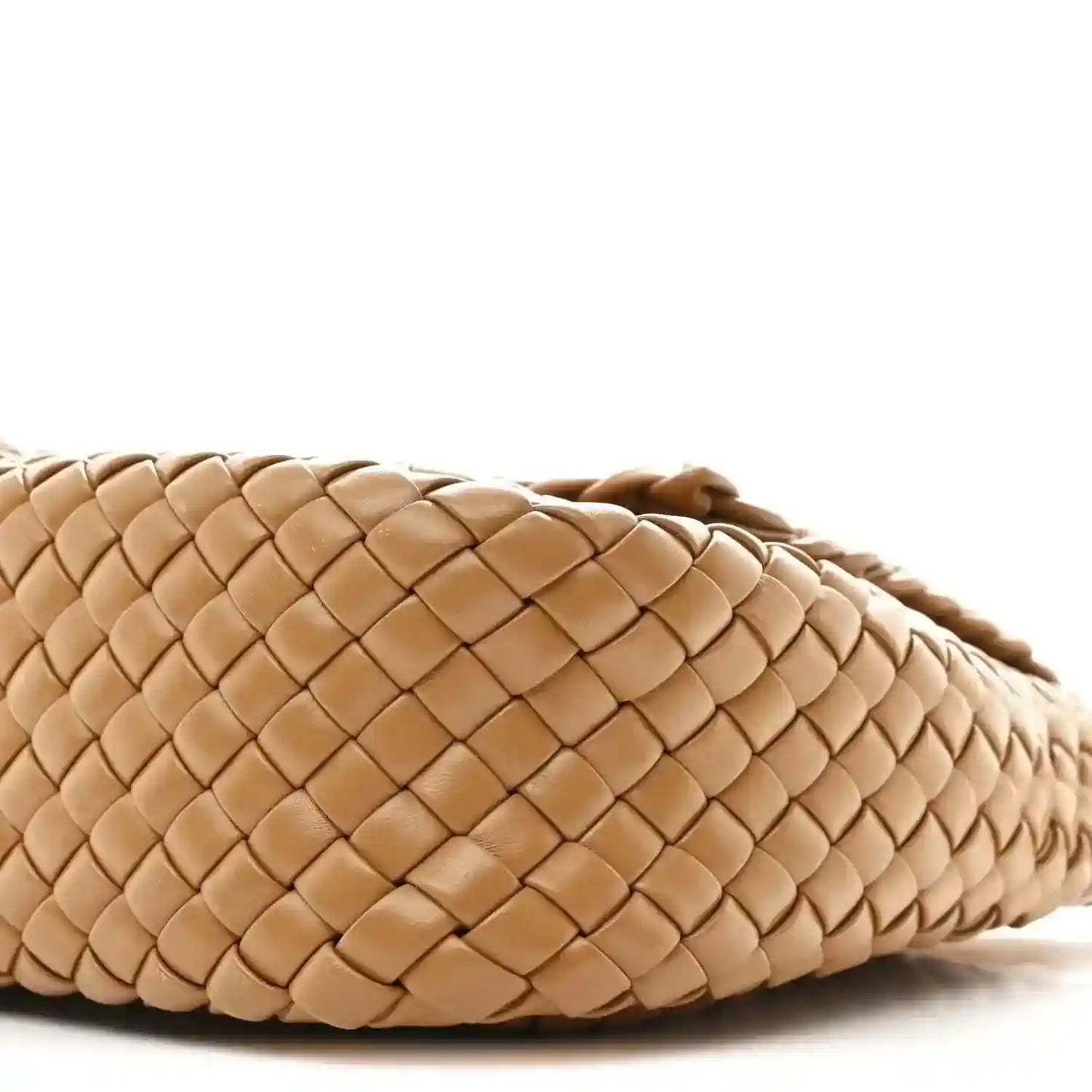 Caramel woven leather bag close-up of cobble intreccio weave and curved padded side