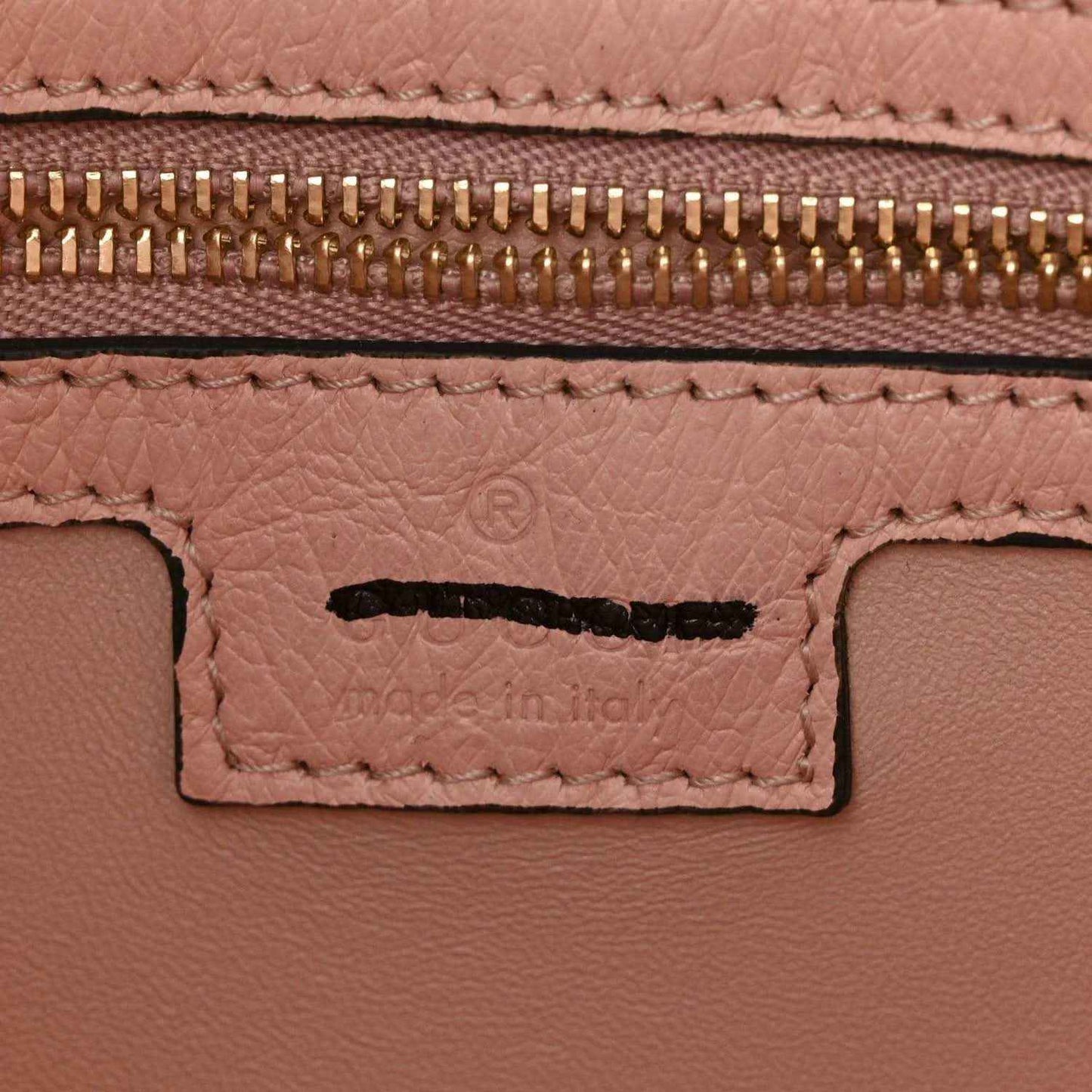 Gucci small Jackie 1961 hobo zipper detail on pink leather with gold teeth