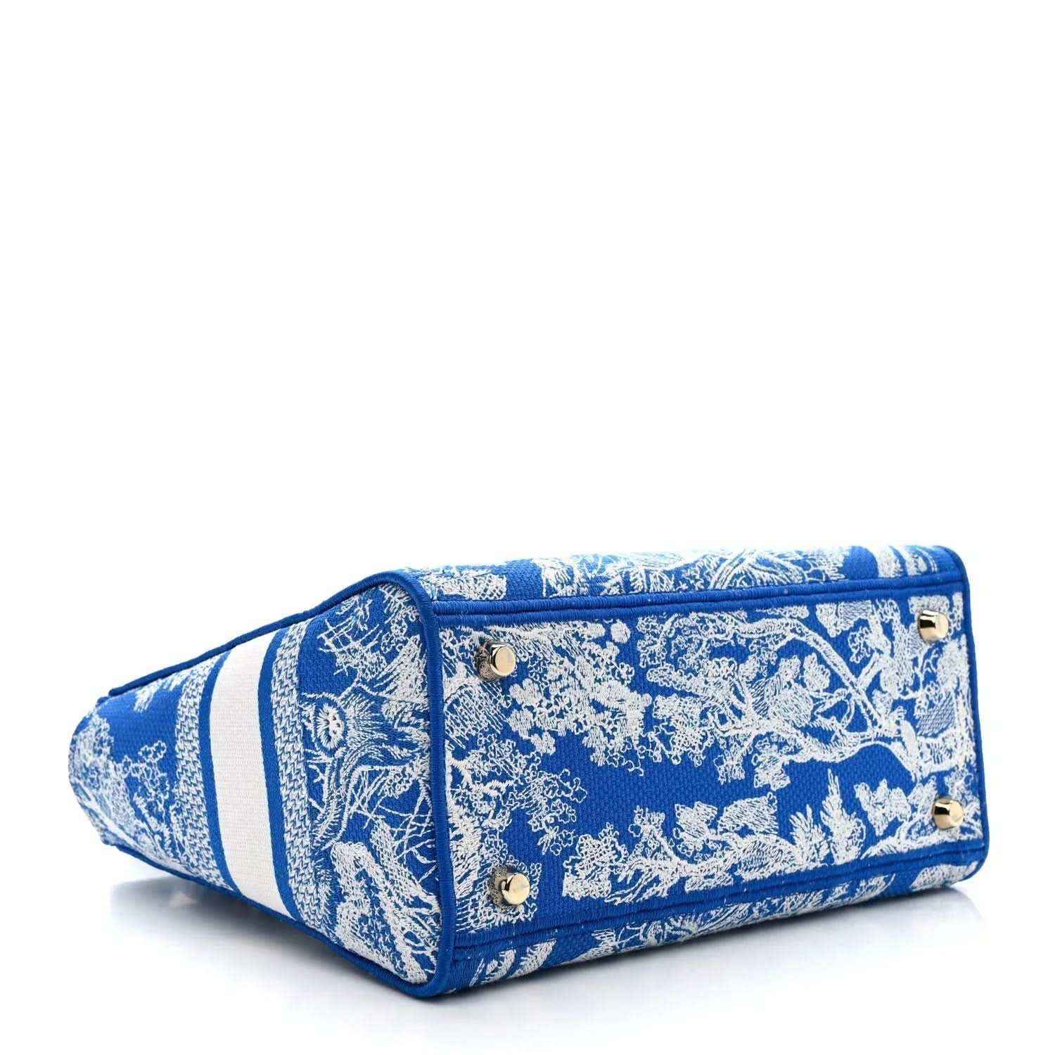 Dior tote bag in bright blue Toile de Jouy print with white stripe panels