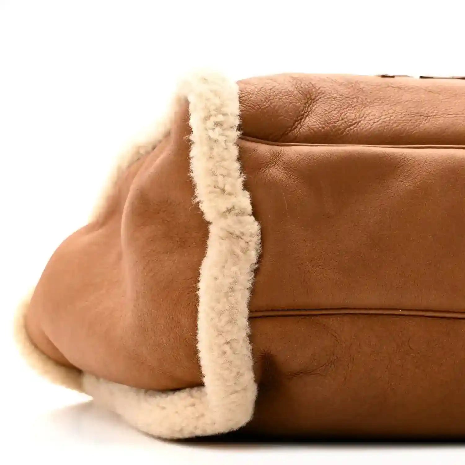 Chanel tote bag with brown lambskin and shearling-trimmed handle