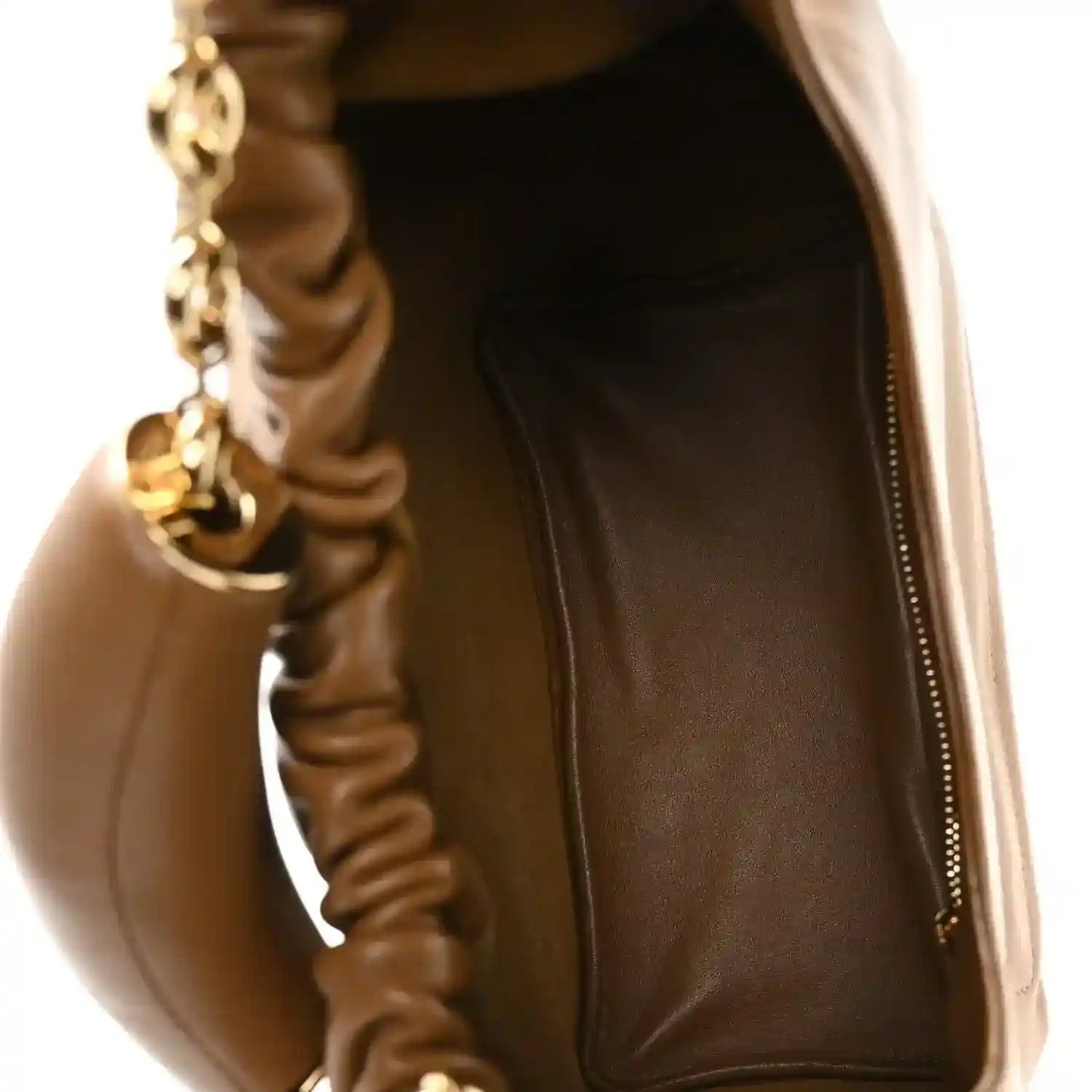 Loewe nappa small squeeze bag in oak-brown leather, close view of zipper opening