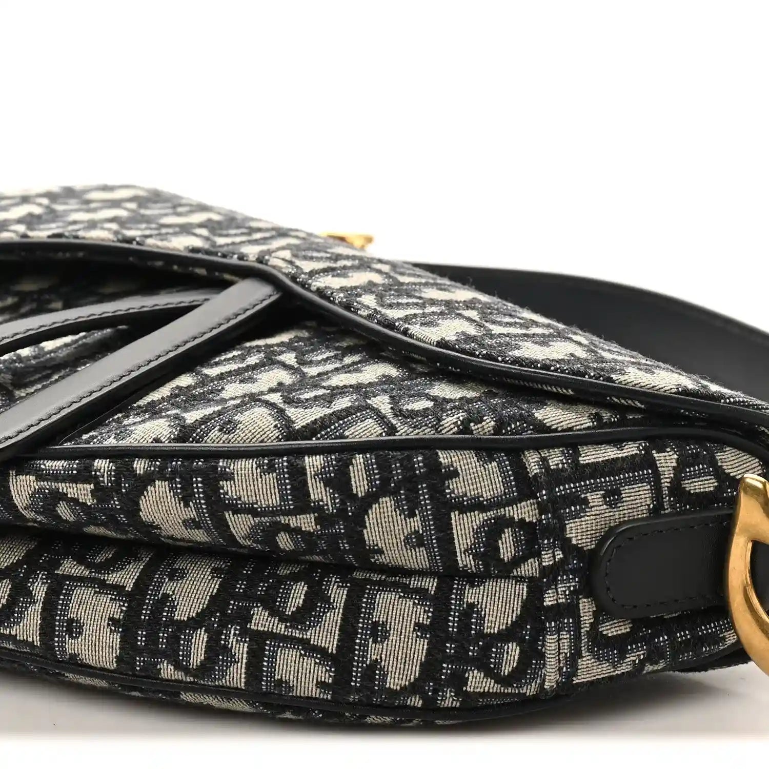 Saddle shoulder bag with Dior Oblique monogram canvas and black leather trim with gold hardware