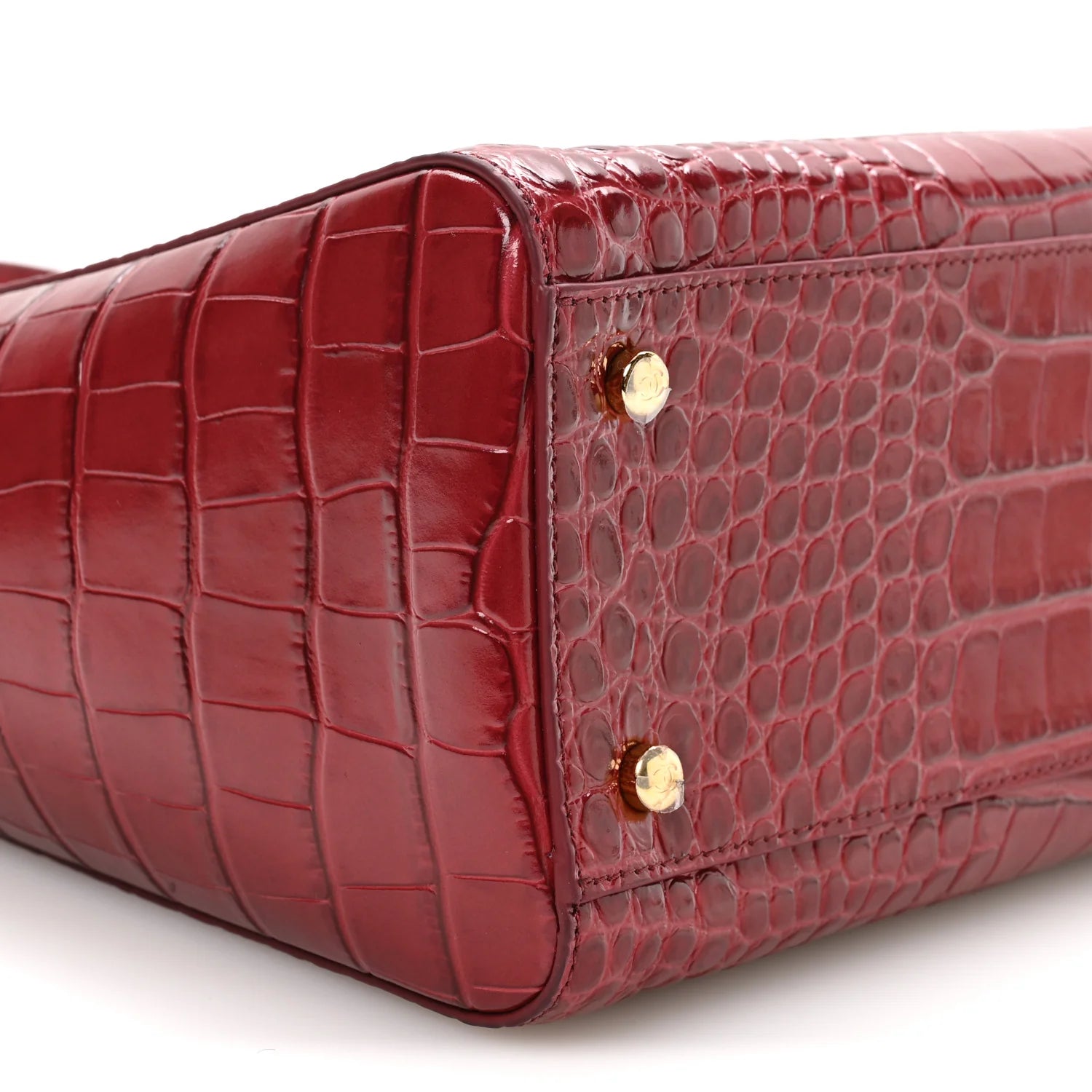 Small Chanel shopping bag end panel with croc-embossed leather in dark red