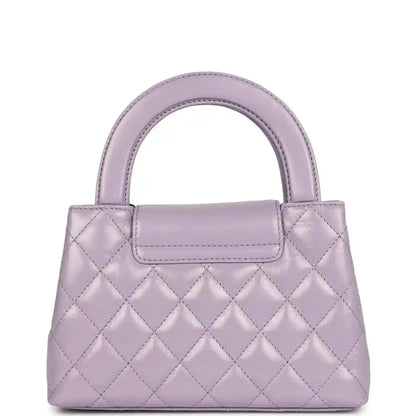 Chanel small Kelly shopper bag in light purple quilted leather with front flap