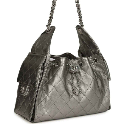 Chanel Small 25 hobo bag, dark metallic gray quilted leather, chain shoulder strap