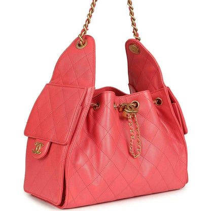 Chanel Small 25 hobo bag, coral pink quilted caviar leather, gold hardware and chain