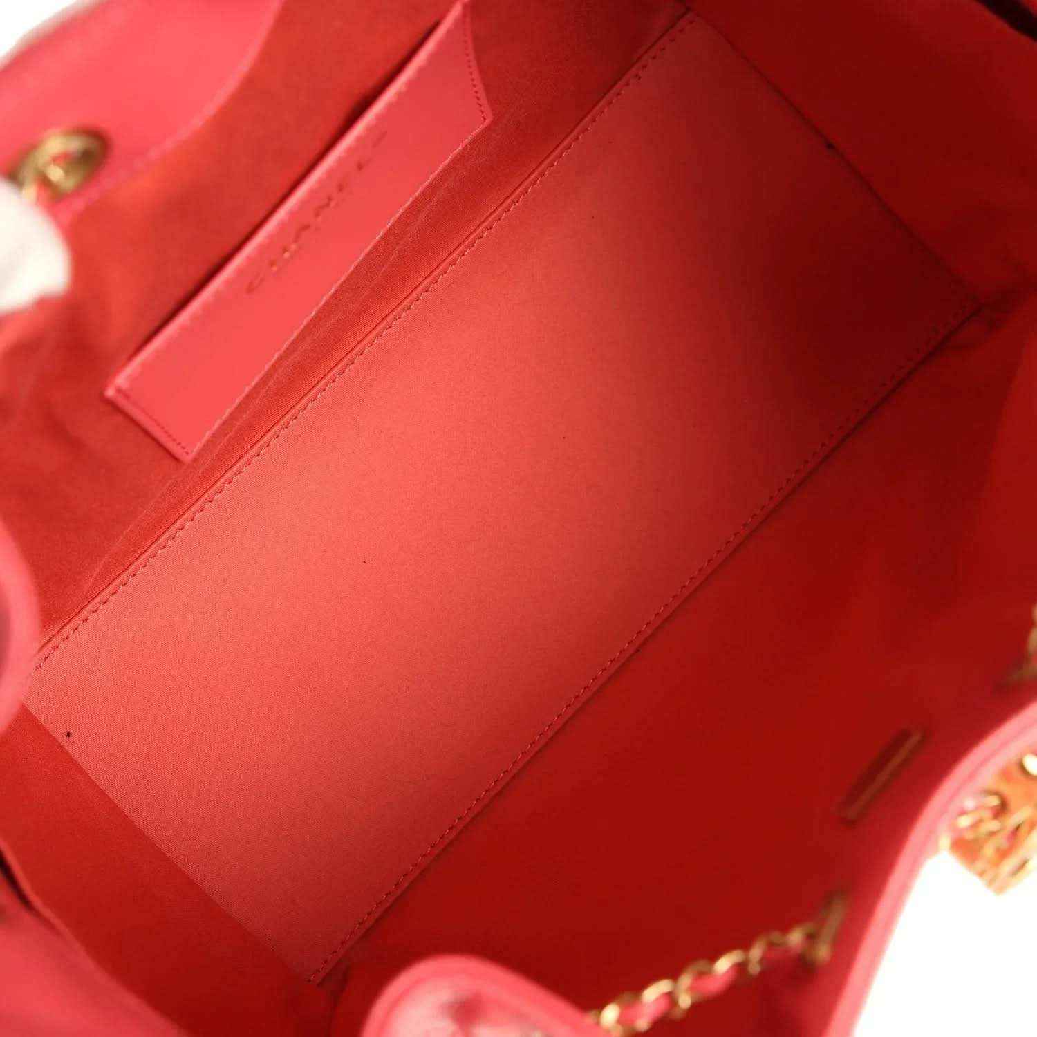 Chanel Small 25 hobo bag interior, coral pink leather with stitched side panel