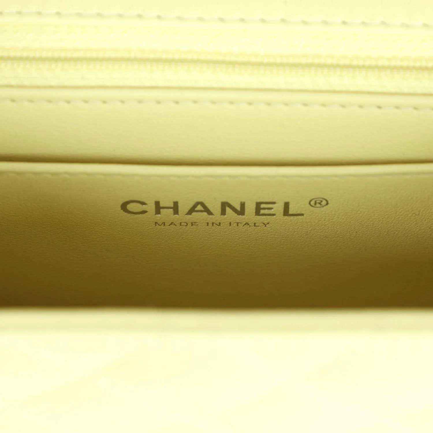 Lime lambskin interior lining marked CHANEL, MADE IN ITALY