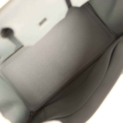 Hermes Birkin 30 bag interior in green leather with stitched side seam