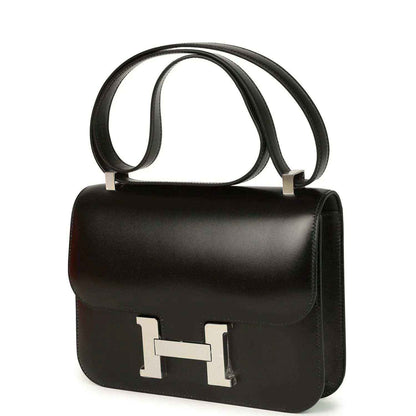 Black box leather shoulder bag with front flap and palladium H clasp, Hermès Constance