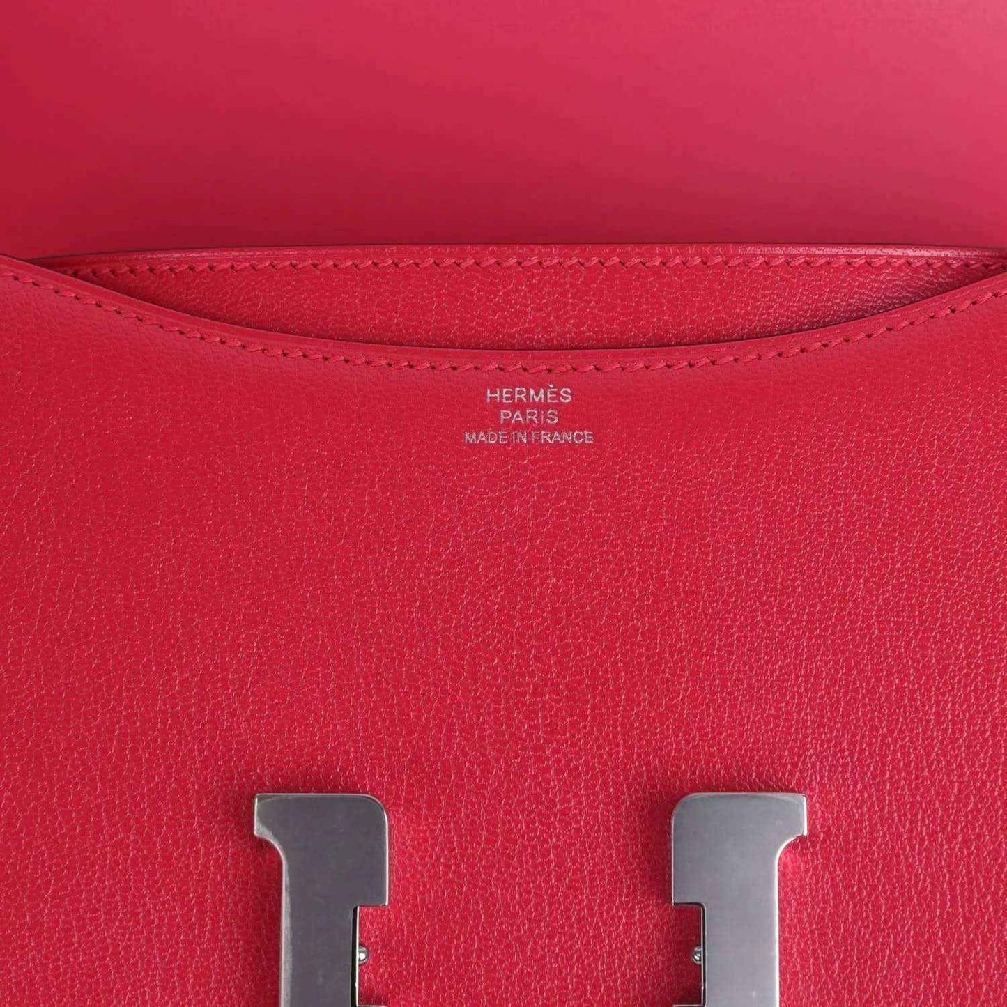 Hermes stamped interior leather lining with metal H hardware on rose pink bag