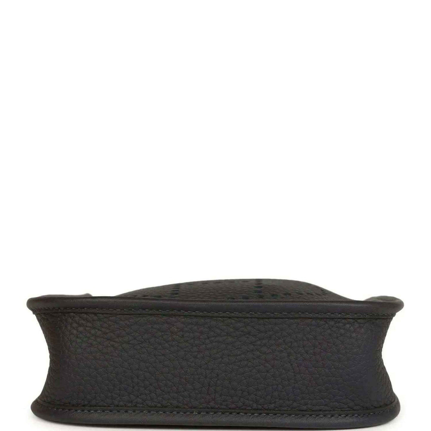 Evelyne TPM bag base in dark textured leather with stitched bottom edge