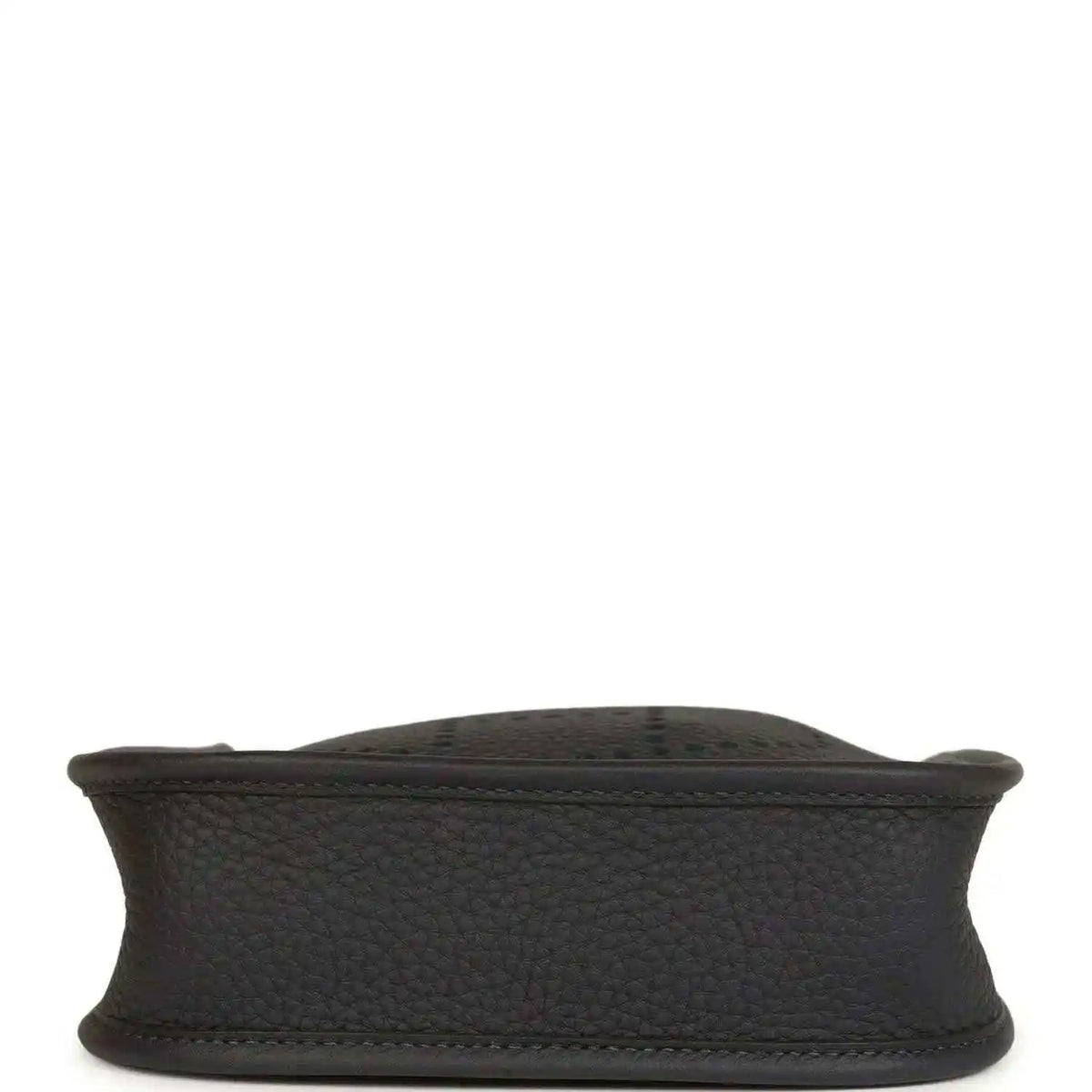 Evelyne TPM bag base in dark textured leather with stitched bottom edge