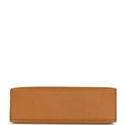 Tan leather Kelly pochette handbag, back panel view with smooth finish