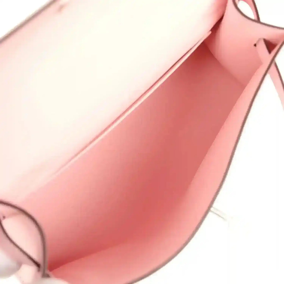 Hermes Kelly pochette interior lined in rose pink leather