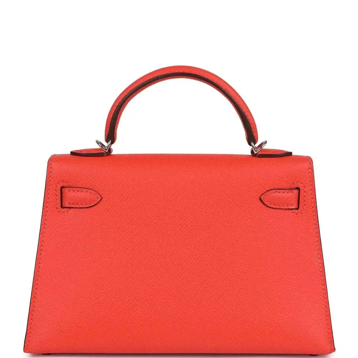 Hermes Kelly Sellier 20 orange-red bag front, showing flap clasp hardware and straps