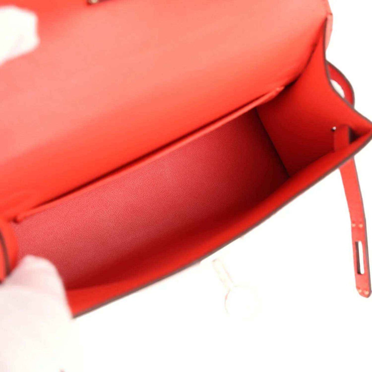 Hermes Kelly Sellier 20 interior lining in orange-red, open flap and top edge