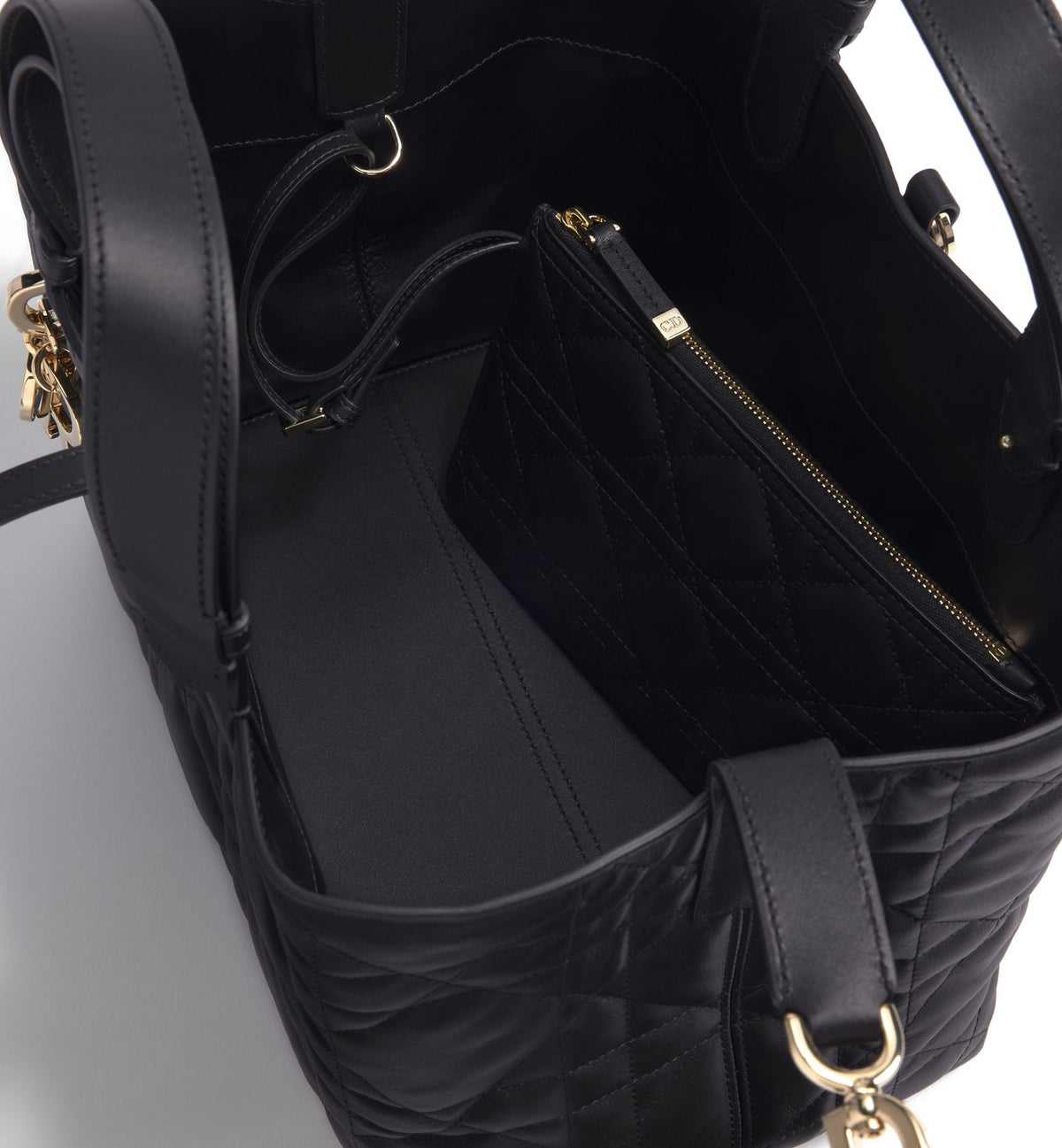 Macrocannage Calfskin Medium Toujours Bag