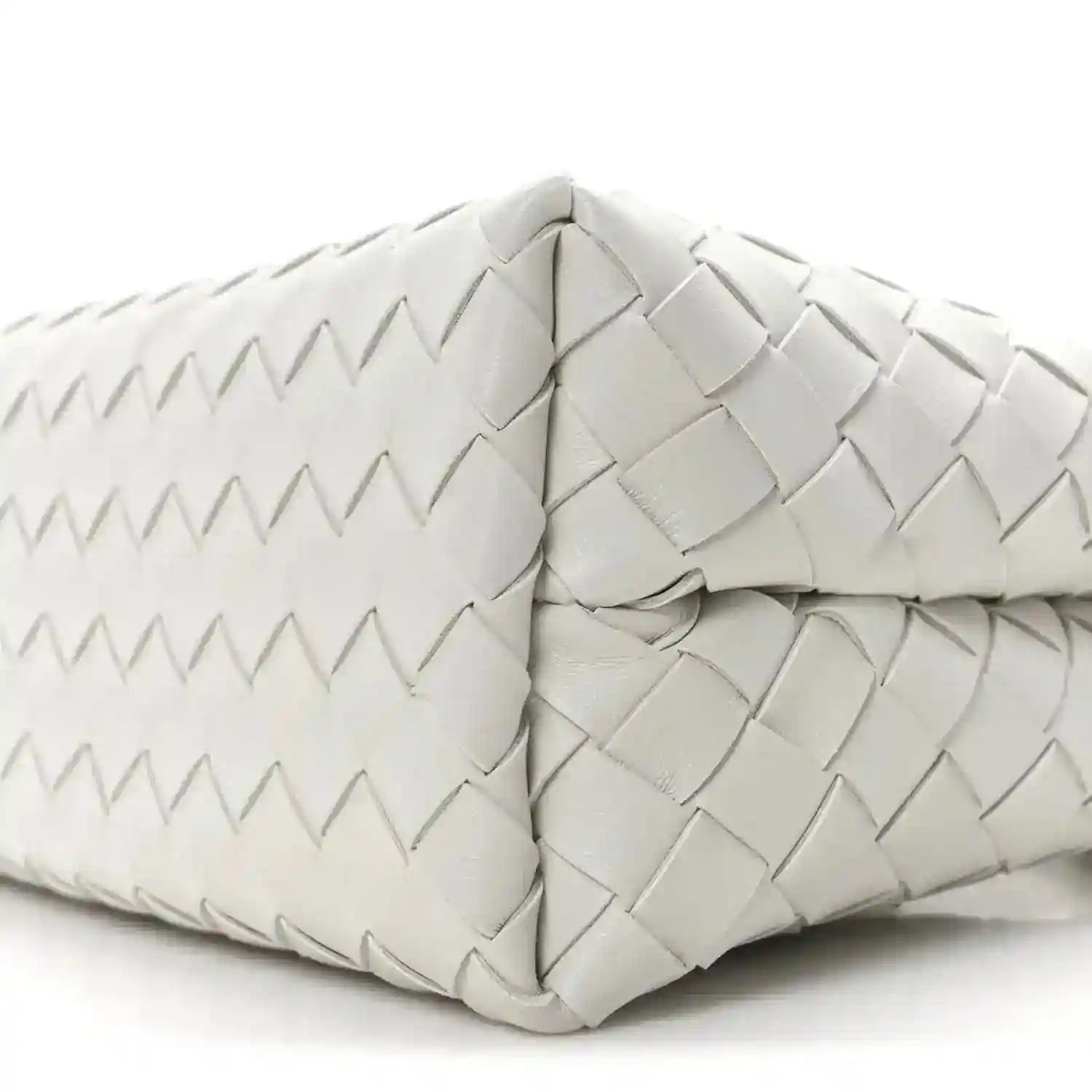 Bottega Veneta Small Andiamo woven nappa leather bag, white close-up of woven texture