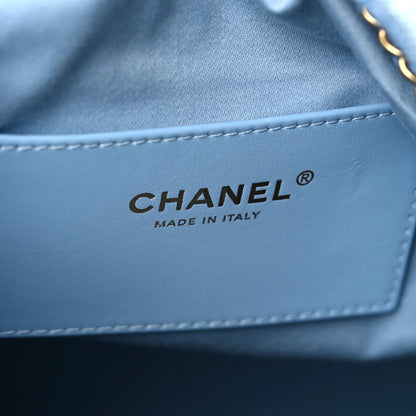 25 Washed Denim Shoulder Bag