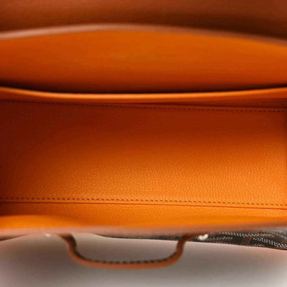 Mini Saigon shoulder bag interior close-up, tan leather lining and stitched edge