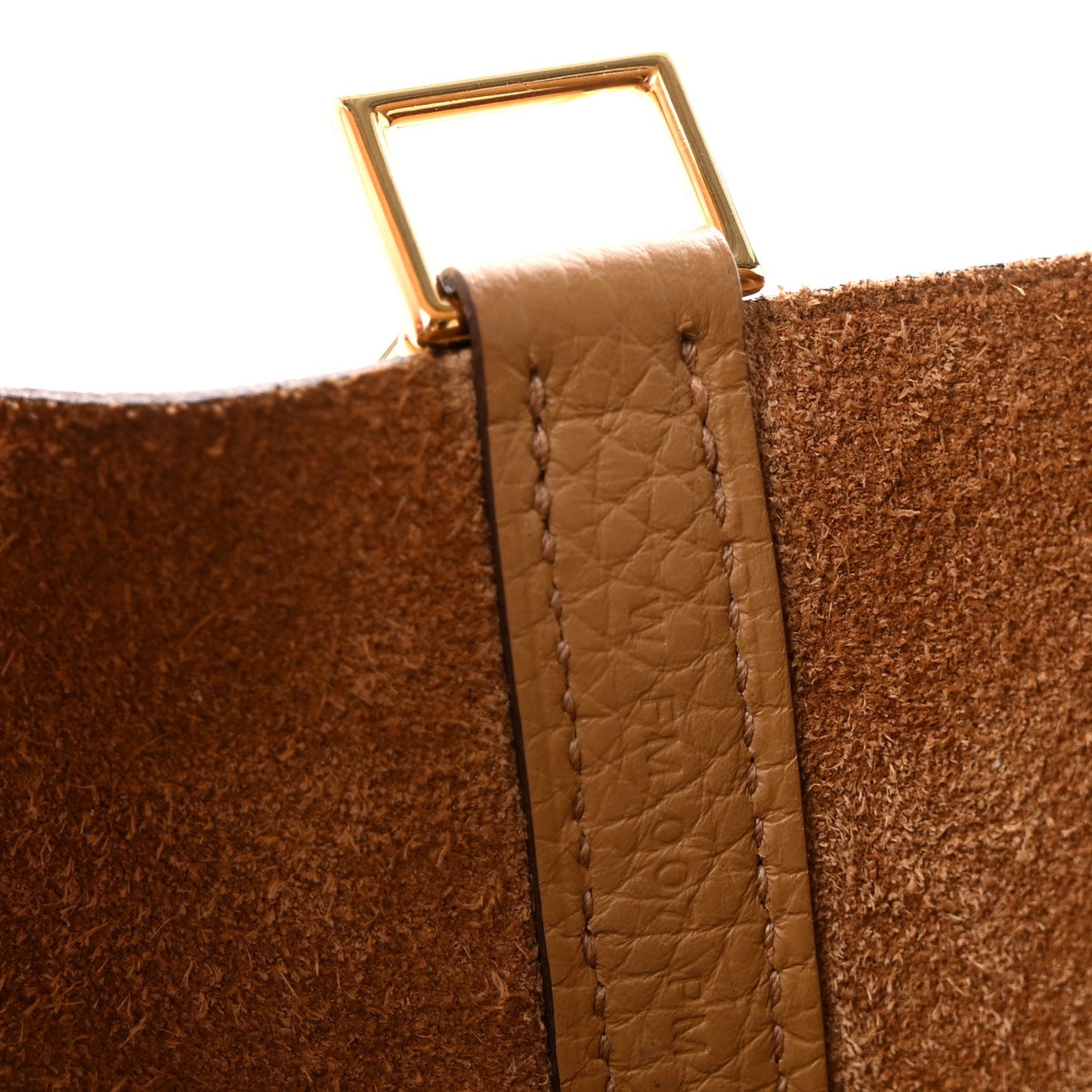 Picotin Lock 18 PM bag leather strap with gold-tone D-ring buckle, biscuit color
