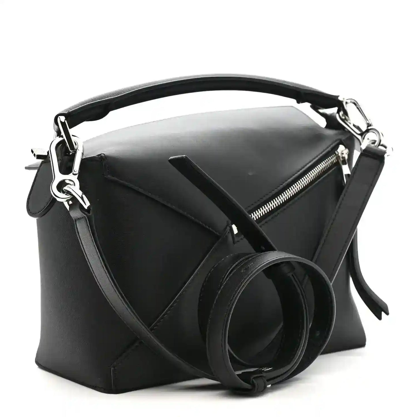 Small Puzzle Edge shoulder bag in black leather with structured top and metal zipper