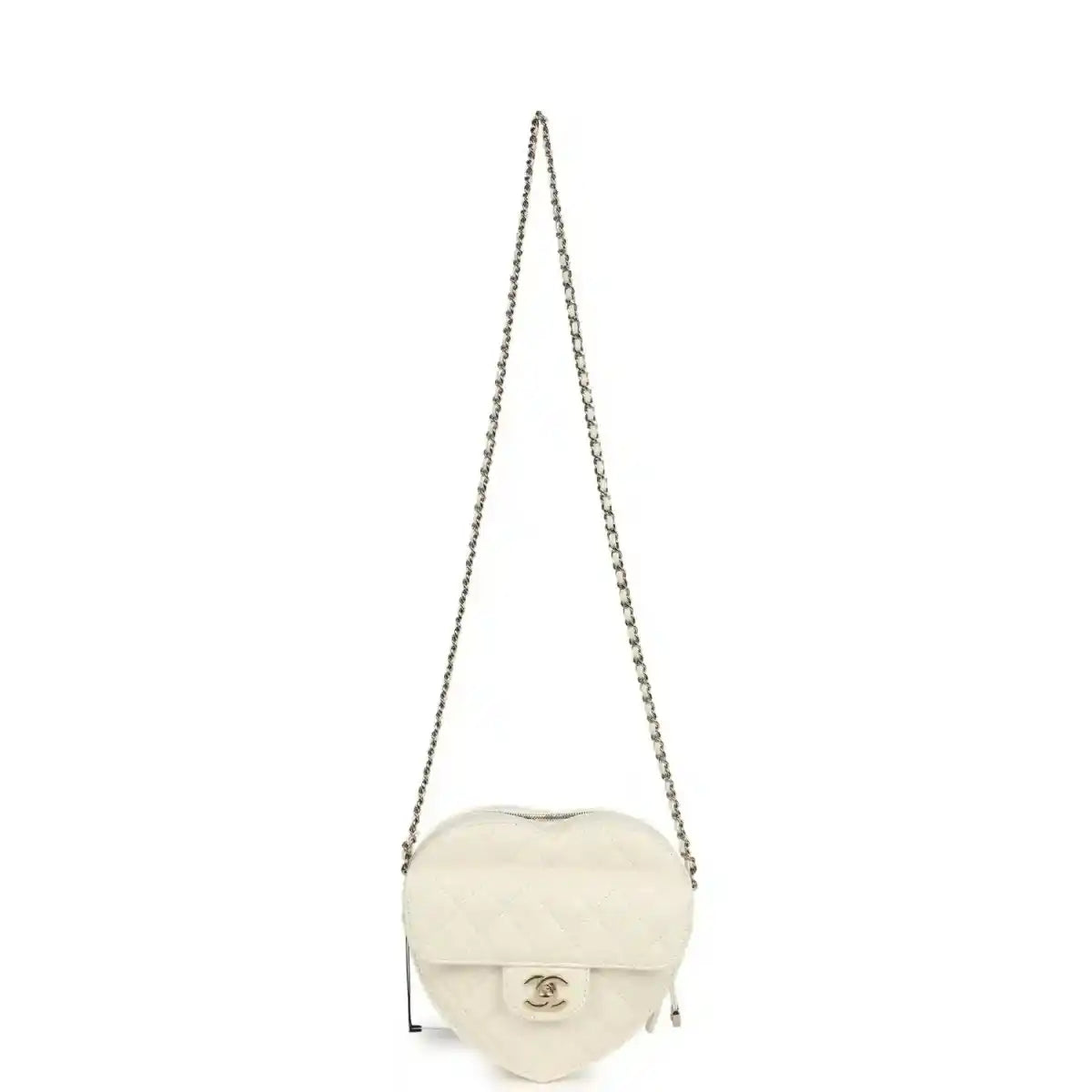 White quilted heart-shaped Chanel shoulder bag with chain strap and flap, gold hardware