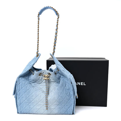 25 Washed Denim Shoulder Bag