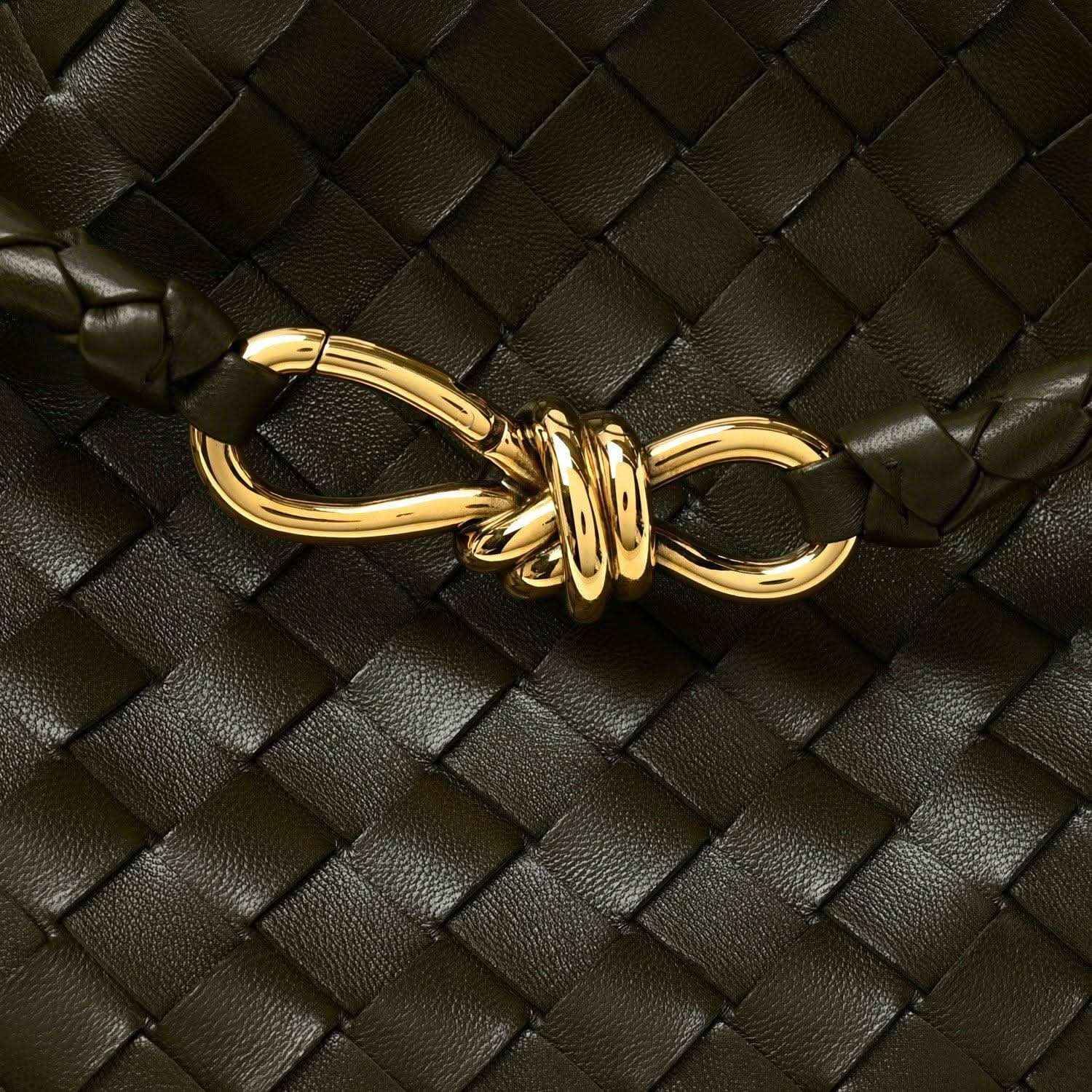 Bottega Veneta intrecciato leather shoulder bag clasp detail in gold-toned metal