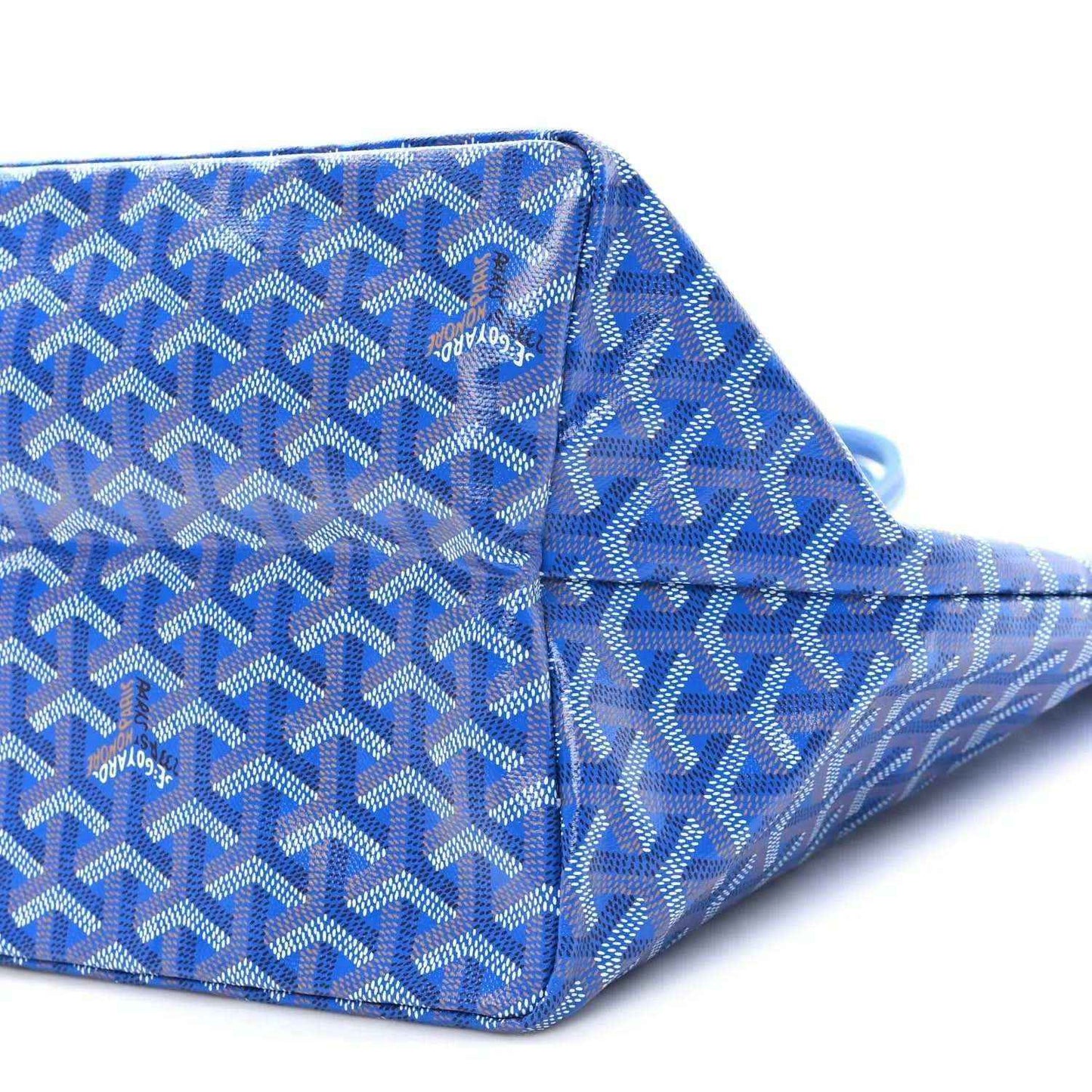 Goyard Saint Louis GM tote bag corner close-up in sky blue Goyardine canvas
