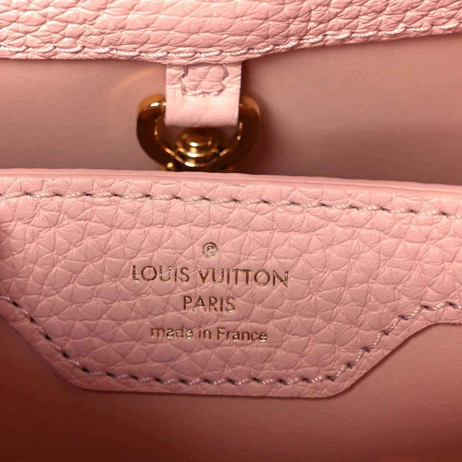 Louis Vuitton Capucines BB shoulder bag leather stamp with gold clasp hardware