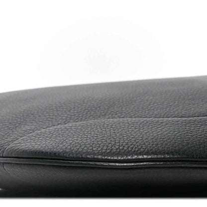 Black grained leather bag edge with stitched seam