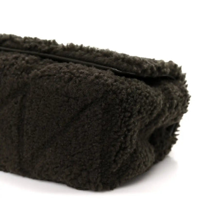 Small shearling shoulder bag, moss green, textured side panel