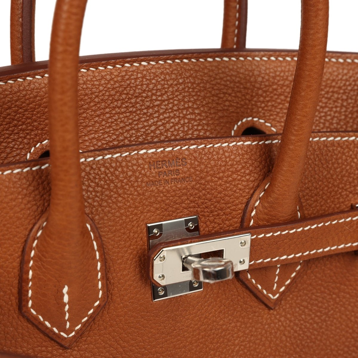Hermes Birkin 25 handbag close-up of front lock plate and Hermes PARIS embossing